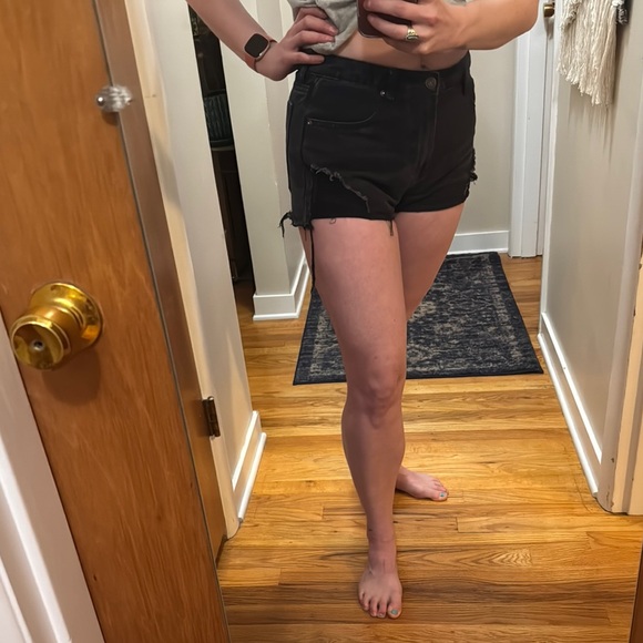 Sadie & Sage Pants - Sadie & Sage Black Jean Shorts Classic Fitted Design